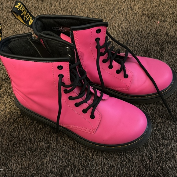 Girls doc martens - Picture 1 of 1